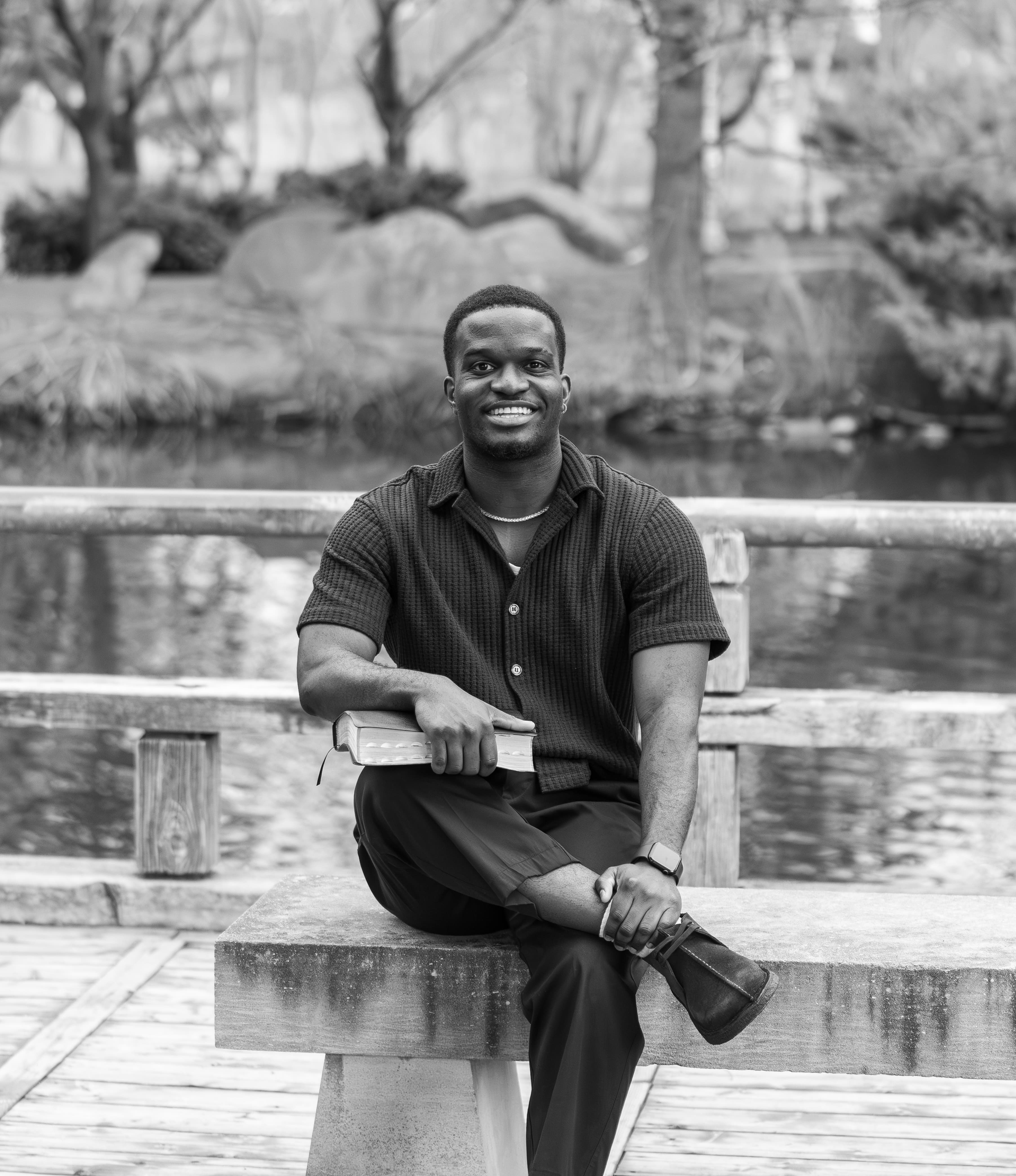 Reon, Toronto-based wedding photographer